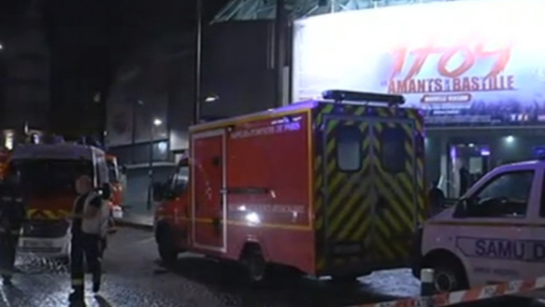 Explozie la Paris: trei persoane rănite după deflagrația unei baterii de trotinetă electrică