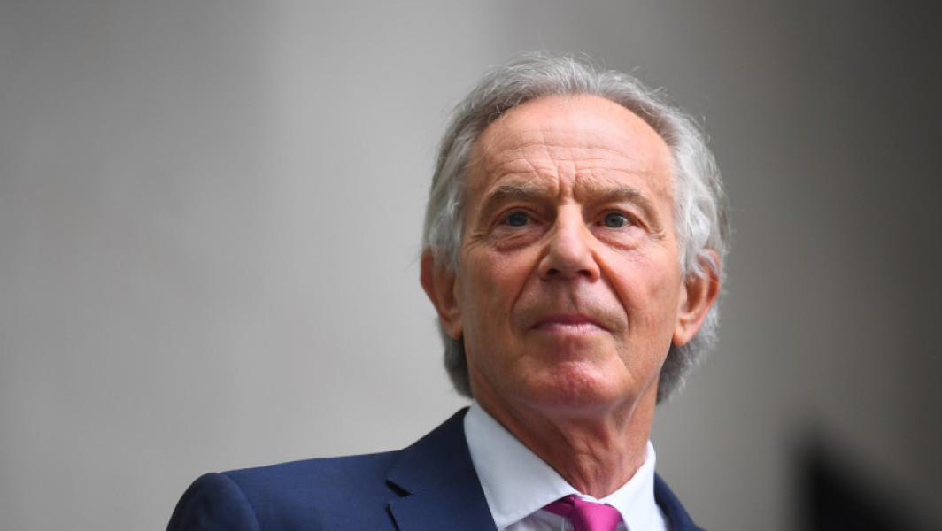 Tony Blair îi sugerează premierului Keir Starmer un plan de control al imigrației