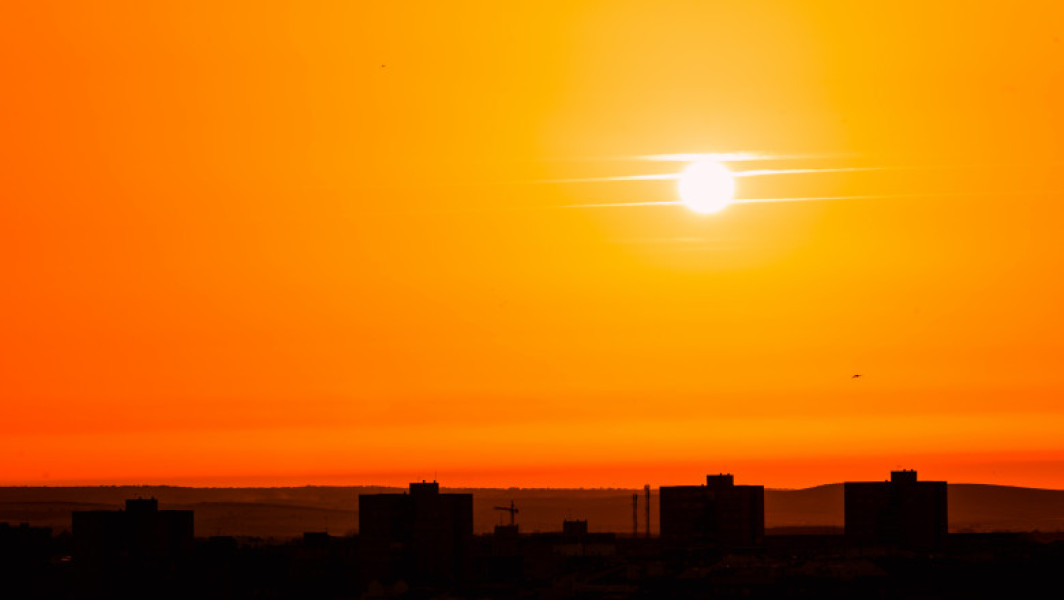 Val de caniculă în Europa, cu temperaturi extreme și incendii