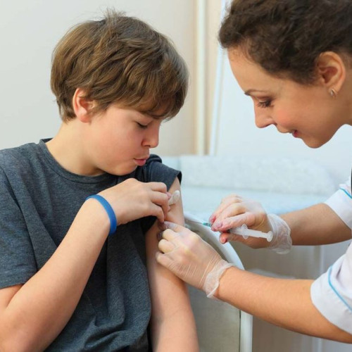 Studiile arată că vaccinul HPV reduce riscul de cancer și la bărbați