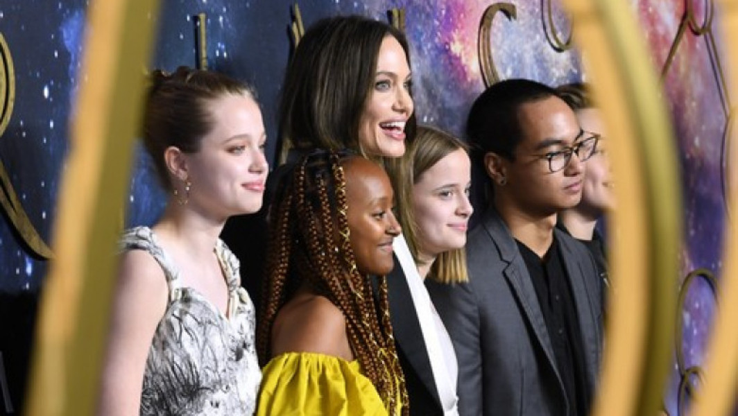 Schimbare de nume pentru fiica Angelinei Jolie și a lui Brad Pitt