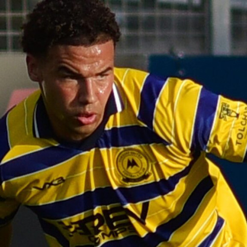 Austen Booth, fundașul echipei Torquay United, suspendat nouă luni pentru încălcarea regulilor de pariu