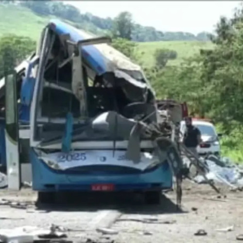 Autocarul echipei Coritiba Crocodiles s-a răsturnat în Rio de Janeiro, soldat cu trei morți