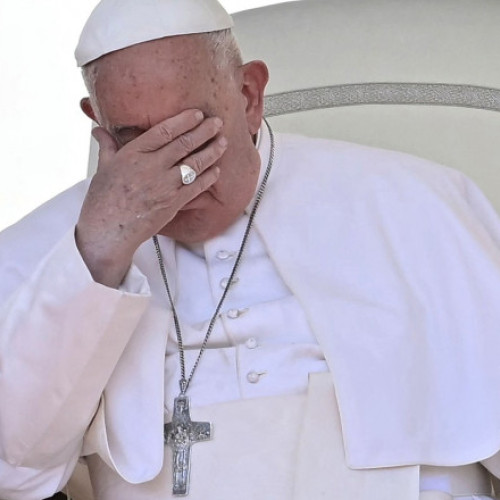 Papa Francisc își anulează programul din cauza unei stări gripale ușoare