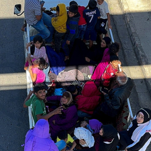 Locuitorii din sudul Libanului fug spre zone mai sigure după bombardamentele israeliene