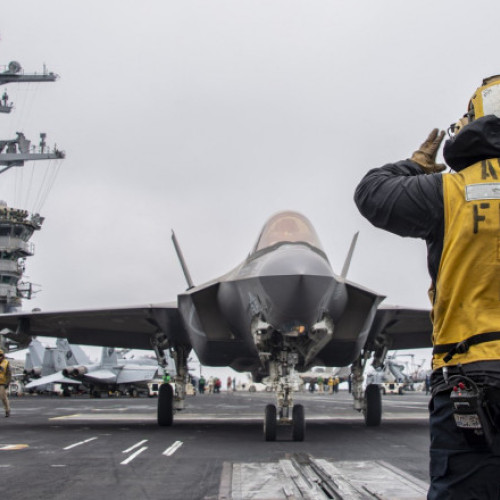 SUA trimit mii de militari și avioane de luptă în Orientul Mijlociu