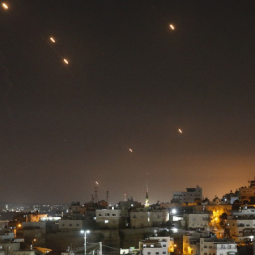 Armata britanică implicată în interceptarea rachetelor iraniene îndreptate spre Israel