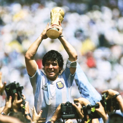 Justiția din Argentina a autorizat transferul corpului lui Diego Maradona