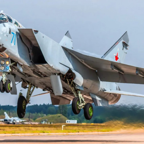 Două avioane MiG-31K transferate în Belarus, semnal de apărare pentru Rusia