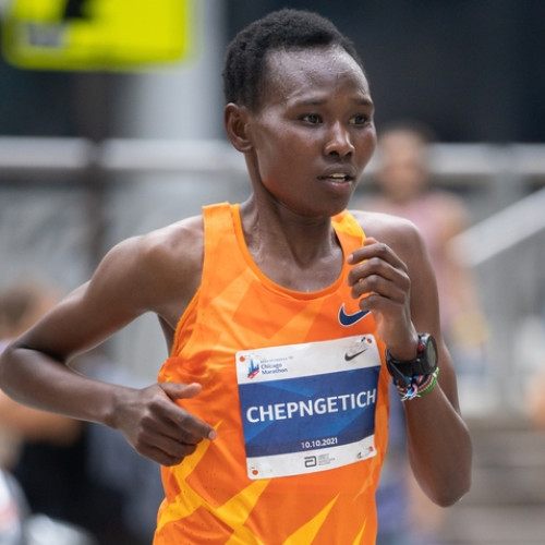 Ruth Chepngetich stabilește un nou record la maratonul de la Chicago