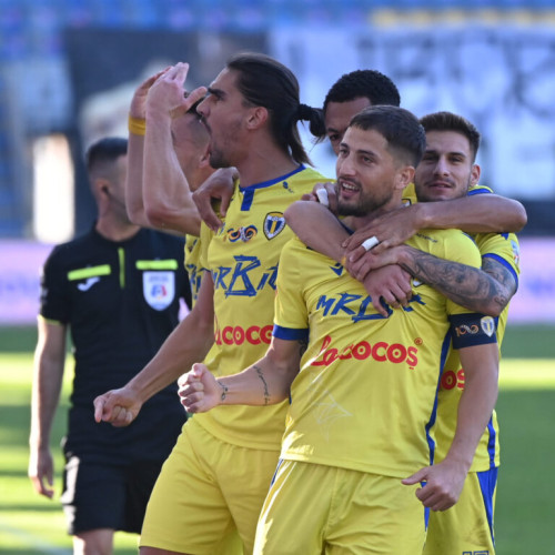 Petrolul Ploiești învinge Poli Iași cu 3-1 în etapa a XIV-a a Ligii I