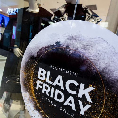 Retailul se pregătește pentru Golden Quarter: vânzări record așteptate de Black Friday