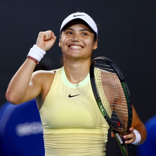 Emma Raducanu și Iga Swiatek se vor confrunta în turul trei la Australian Open