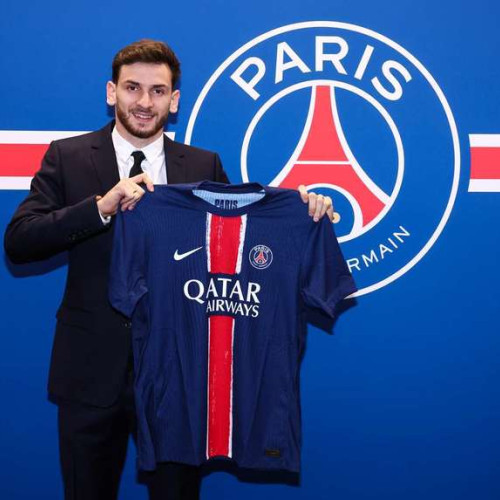 Paris SG îl transferă pe Khvicha Kvaratskhelia pentru 70 de milioane de euro