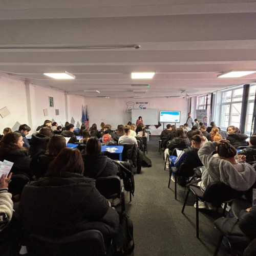 Sesiune de educație medicală la Colegiul Tehnic &quot;Ioan C. Ștefanescu&quot; din Iași