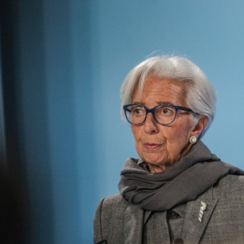 Christine Lagarde va reduce dobânzile în această vară.