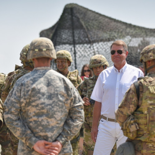 Iohannis Refuză Serviciul Militar Obrigatoriu: Crede Că Este Imposibil