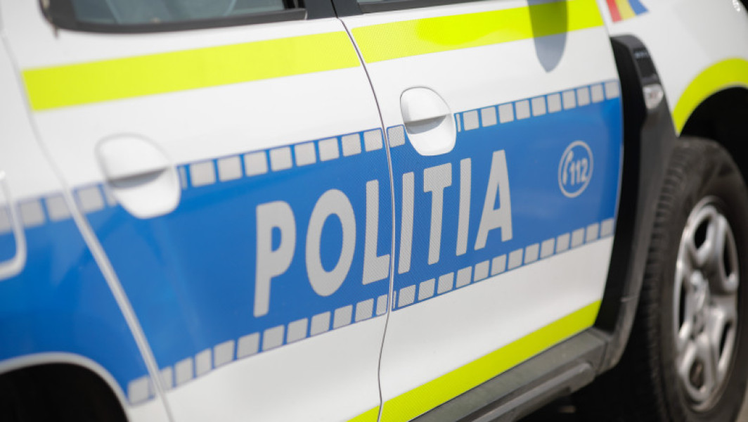 Accident grav pe DN 2, cu o persoană încarcerată