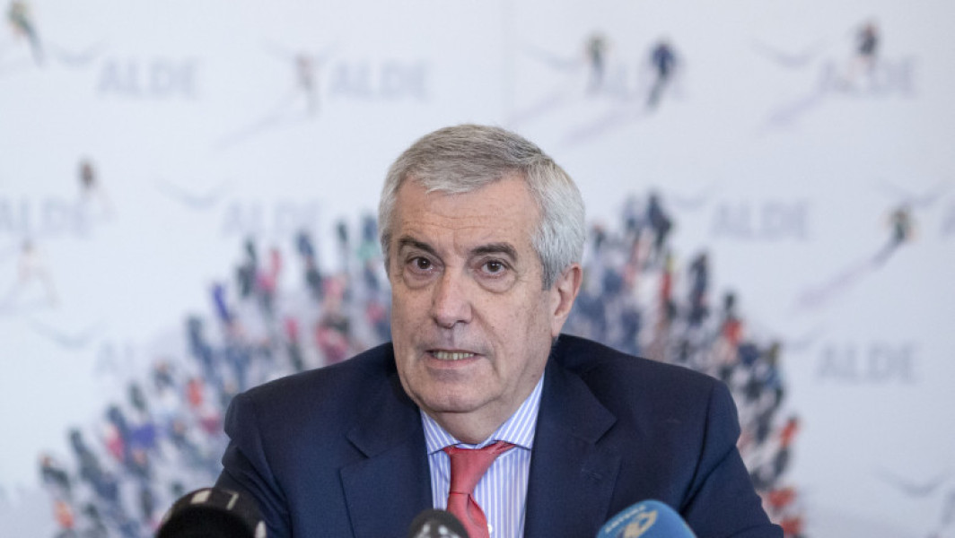 Calin Popescu Tariceanu, fostul premier al Romaniei, a fost achitat definitiv de Inalta Curte de Casatie si Justitie (ICCJ) în dosarul în care a fost acuzat de luare de mita, relatează digi24.ro. Potrivit deciziei, acesta nu a primit niciodată 800.000 de dolari de la reprezentanții unei companii austriece și nu a influențat hotărâri în favoarea acesteia.