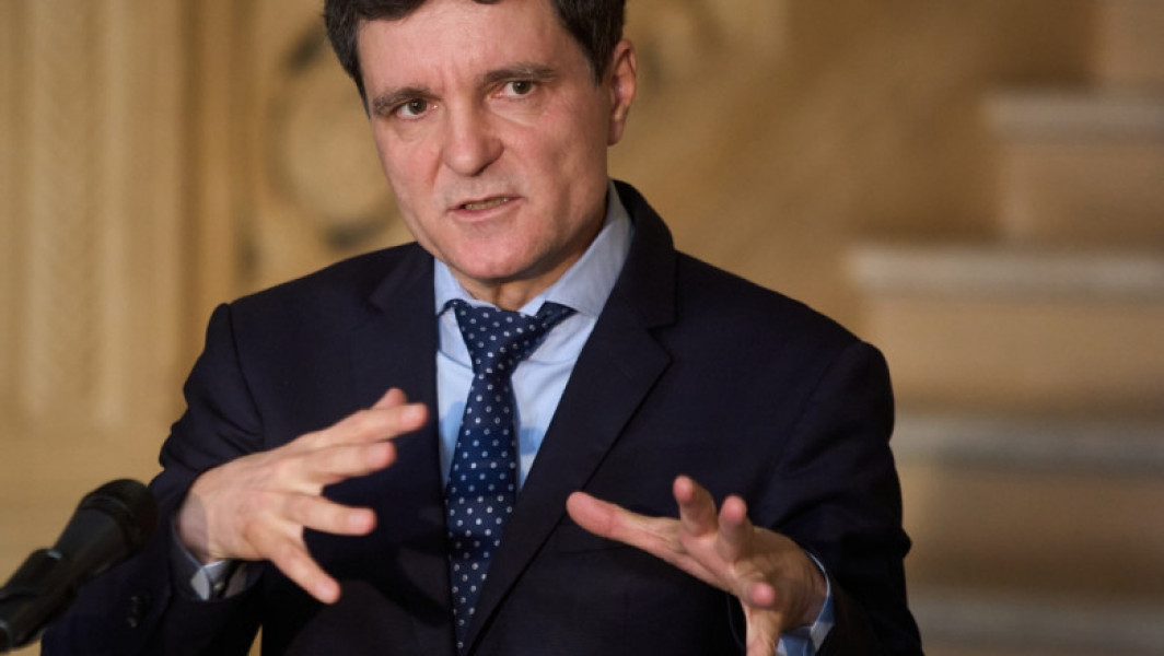 Nicusor Dan va discuta astăzi cu oficiali europeni despre deficitul României