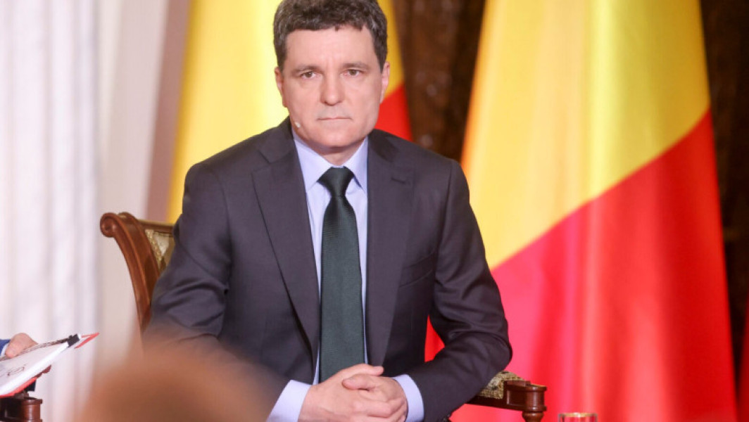 Nicusor Dan a declarat că propunerea de a crește cheltuielile pentru apărare la 5% din PIB este susținută de România, considerând că acest lucru este în interesul țării și al Europei, pentru a produce și a cheltui echipamente militare în mod uniform. Potrivit acestuia, până în 2032, România planifică să aloce 3,5% din PIB pentru cheltuieli militare efective și 1,5% pentru cheltuieli conexe.