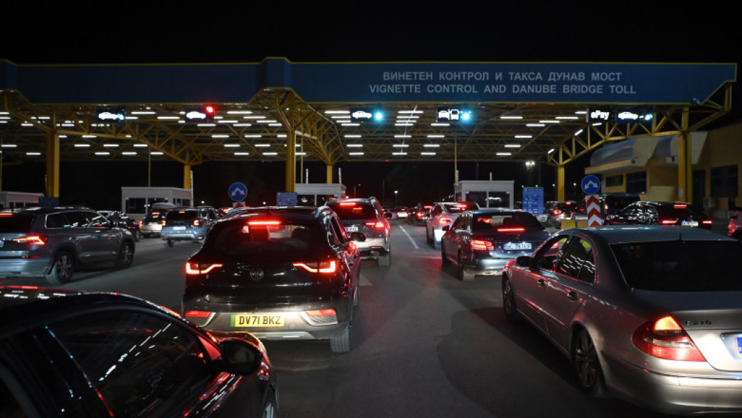 Traficul pe Podul Prieteniei Giurgiu-Ruse, în continuare cu un singur sens de circulație