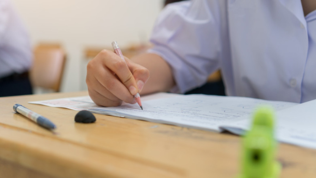 bărbat din arad cercetat pentru fraudă la bacalaureat