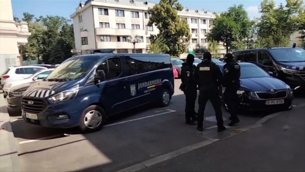 Procurorii DNA au efectuat perchezitii la primăria din Iași