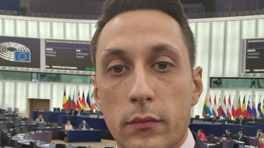 Vlad Gheorghe: "Miroase a anticipate și abia aștept să vină"