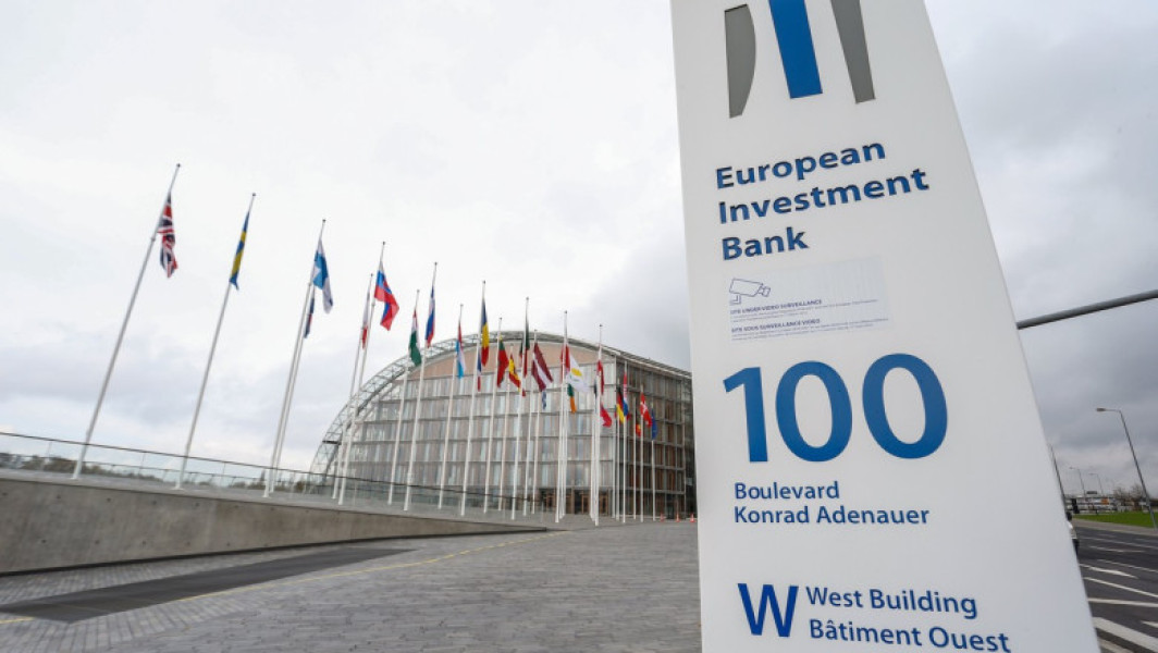 UE ridică plafonul de cheltuieli pentru Banca Europeană de Investiții și crește finanțarea industriei de apărare