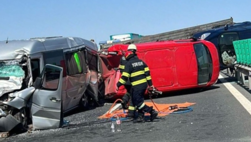 Trafic blocat temporar pe autostrada A1 din cauza unui accident grav