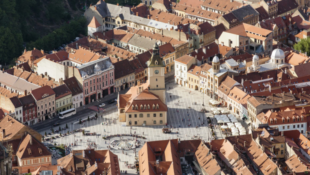 Brasov: Proprietarii de clădiri istorice sunt obligați să le renoveze înainte de termenul limită