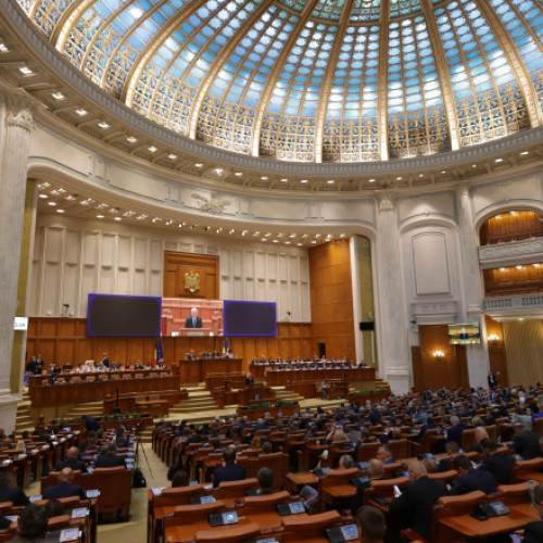 Parlamentul a ales, marți, noii președinți ai celor două camere, după ce Ilie Bolojan și Ciprian Șerban au fost numiți în funcții în Guvern, primul ca premier și celălalt ca ministru al Transporturilor.