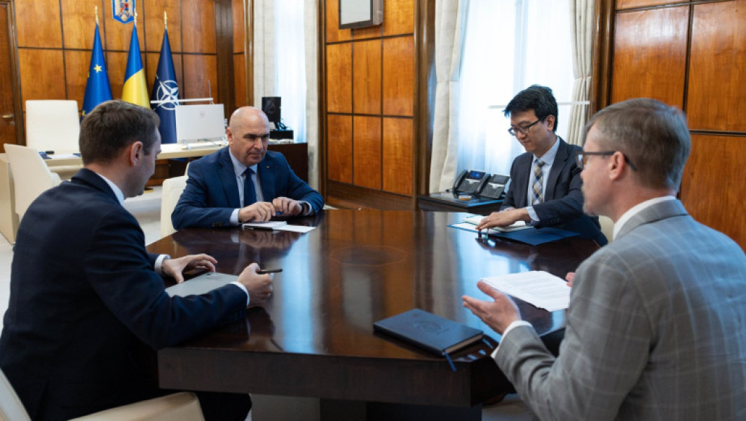 întâlnire între premierul român și diplomat american pentru consolidarea parteneriatului strategic