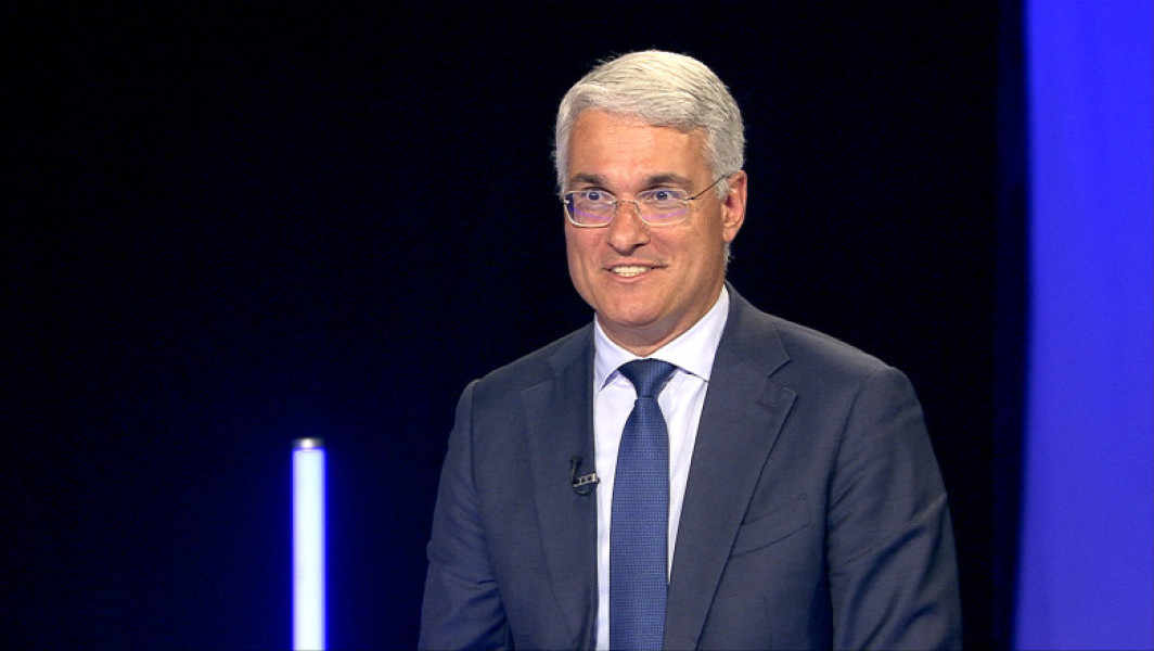 Legea salarizării poate fi amânată până vara anului viitor, anunță ministrul Fondurilor Europene