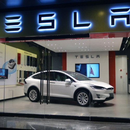 Vânzările Tesla în Europa înregistrează o scădere continuă