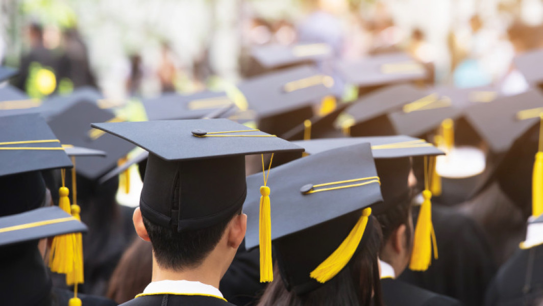 proteste ale studentilor din intreaga tara impotriva reducerii fondurilor pentru burse