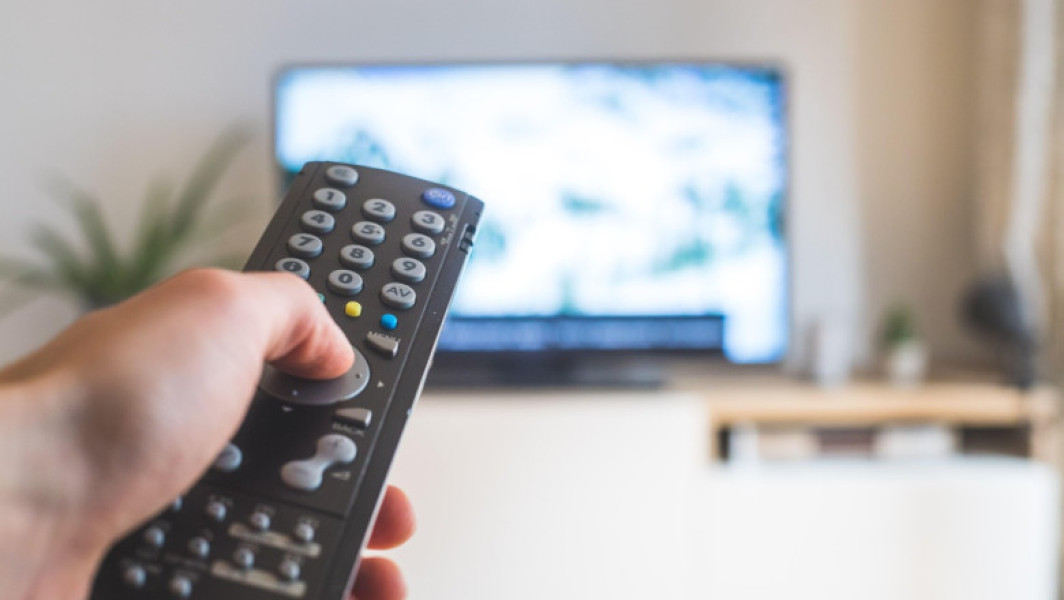 Noul regulament al CNA introduce mesaje de conștientizare pe TV și interzice vedetele în reclamele pentru jocurile de noroc
