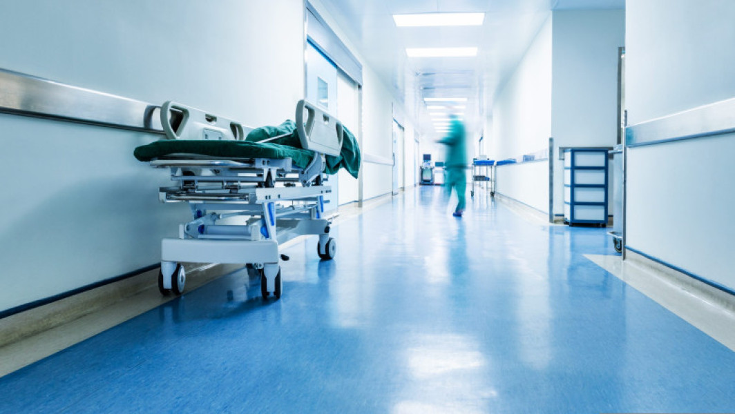 Situație critică în sistemul medical din România: spitalele cu pacienți puțini primesc salarii mari