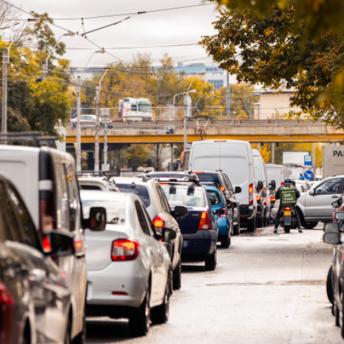 Politele RCA se vor scumpi de mâine, după expirarea plafonării prețurilor
