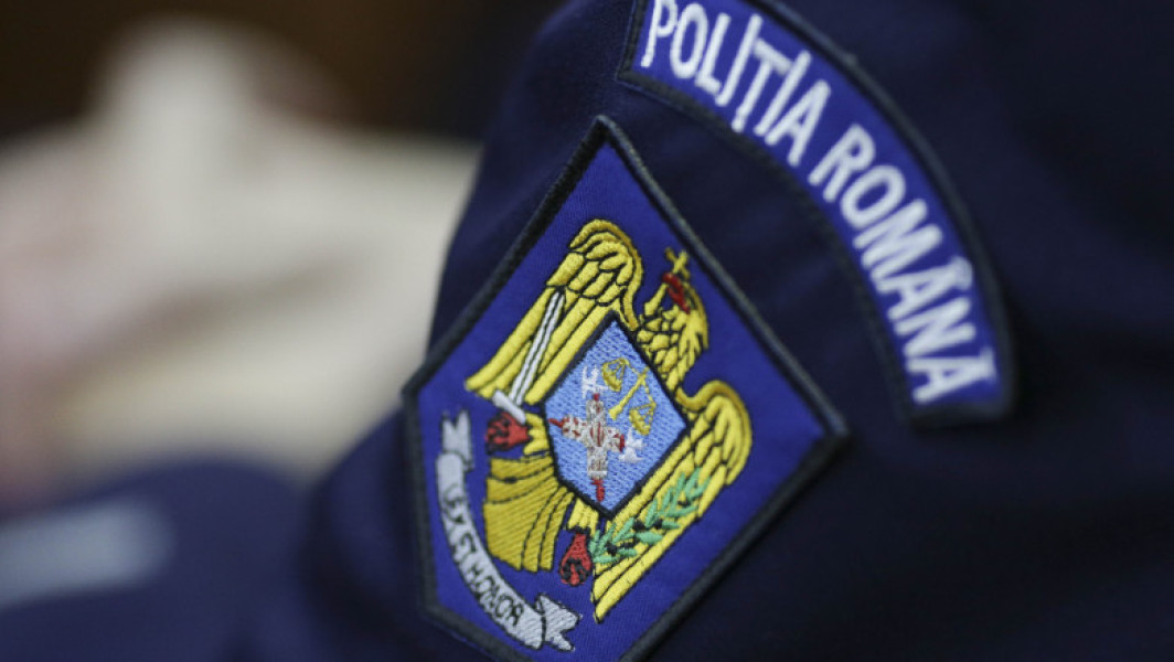 Patru persoane, reținute pentru proxenetism în Vrancea