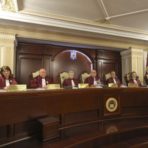 CCR neagă acordarea unor prime de 180.000 de lei pentru judecătorii care își încheie mandatul