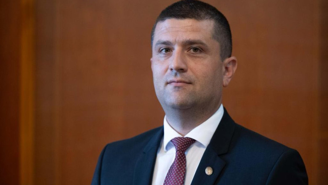 ministerul economiei promite schimbări pentru salariile directorilor
