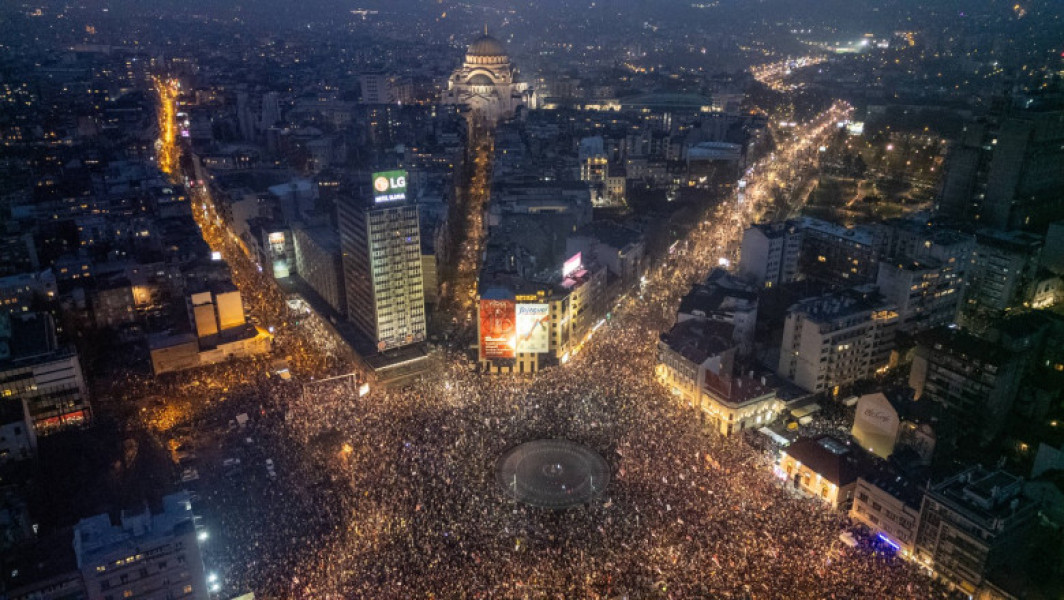 Proteste continue în Serbia, de opt luni, cu schimbări în tactici și conducere