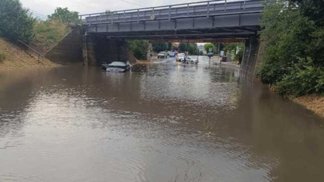 Inundatii si incidenta cauzate de ploile torentiale in Fagaras