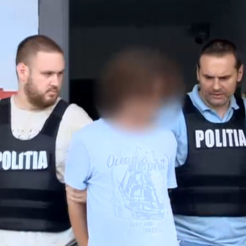 Kristof Lajos, cunoscut sub numele de „antrenorul de genii”, a fost condamnat la 13 ani și 3 luni de închisoare pentru viol și agresiune sexuală. Judecătoria Sectorului 4 a decis această sentință, după ce bărbatul a fost prins în flagrant în vara anului trecut, în timp ce viola un băiat de 14 ani. Potrivit digi24.ro, condamnarea a fost pronunțată pe fond, iar în același timp, instanța a admis parțial cererea de despăgubiri civile, obligându-l pe Lajos să plătească 100.000 de euro în dauna copiilor victime.