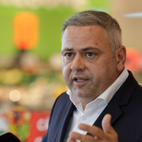 România trebuie să redirecționeze investițiile pentru a crește veniturile și a echilibra deficitul bugetar, afirmă ministrul Agriculturii