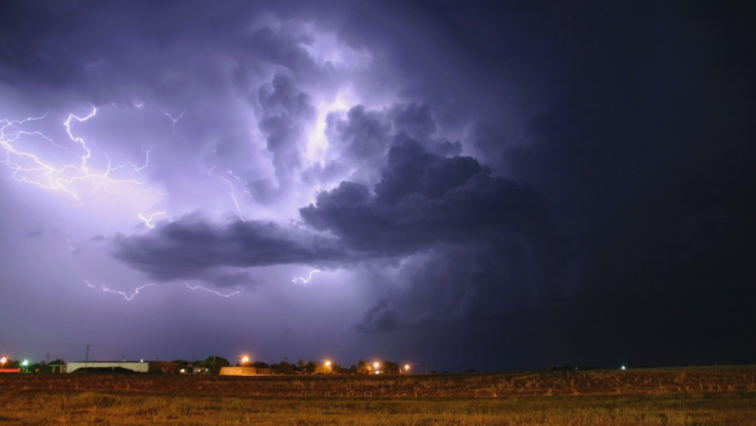 Alertă meteo în sudul țării și în mare parte din România pentru vreme caniculară și furtuni violente