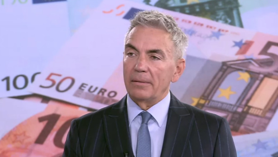Dragos Anastasiu nu se consideră "Elon Musk de România", deși își exprimă dorința de a fi la fel de bogat ca miliardarul american, potrivit digi24.ro. În emisiunea Insider politic, difuzată sâmbătă la Prima TV, vicepremierul responsabil de reforma administrației publice a spus că nu se identifică cu această comparație.
