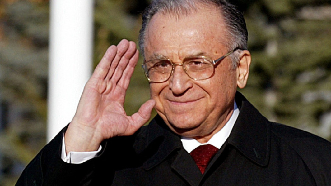 stare de sănătate a lui ion iliescu, stabilă, dar necesară asistență respiratorie